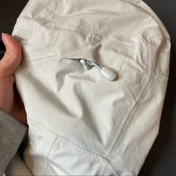 Women's Patagonia Goretex Piolet jacket - Picture 13 of 14